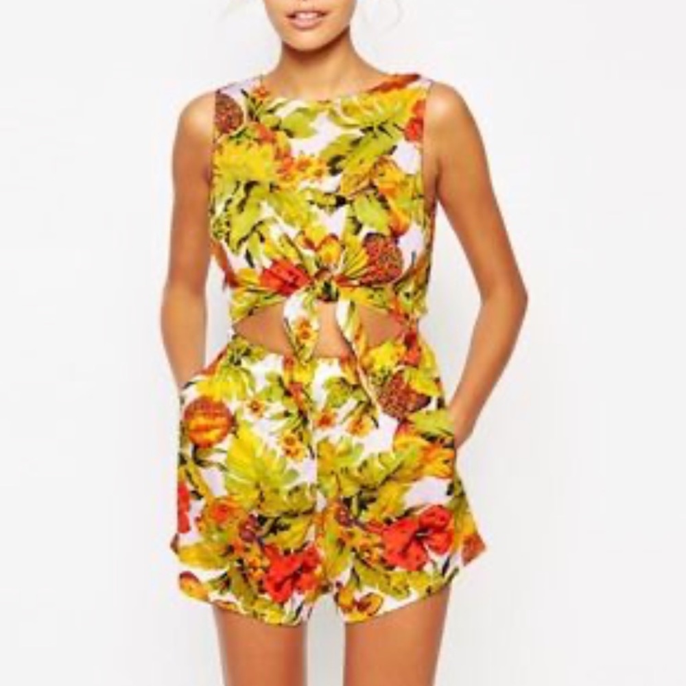 Motel Rocks floral romper - Picture 4 of 4